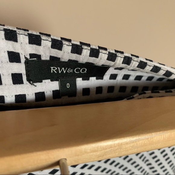 Midi A-line skirt, mini polka dot pattern - Picture 3 of 3